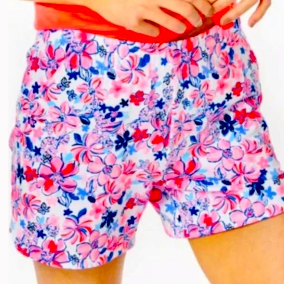 Lilly Pulitzer Pants - Lilly Pulitzer Kylar Knit Short Size M Resort White Party Like a Lobstar